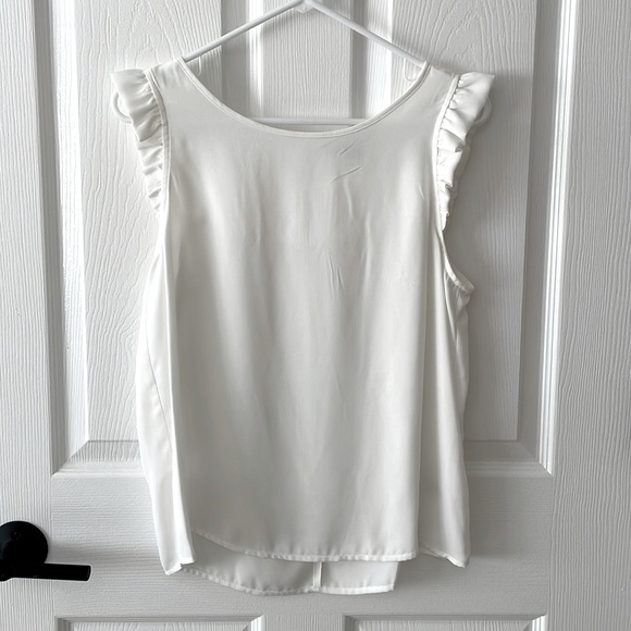 LC Lauren Conrad Tops - LC Lauren Conrad ruffle sleeve tank